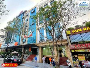 Hình ảnh tòa nhà văn phòng 8 tầng mặt phố Dịch Vọng Hậu . Dt 150m2 Ảnh nhamatphohanoi.com Hình ảnh tòa nhà văn phòng 8 tầng mặt phố Dịch Vọng Hậu . Dt 150m2 Ảnh nhamatphohanoi.com