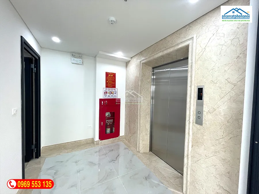 toa-nha-van-phong-319-321-quang-trung