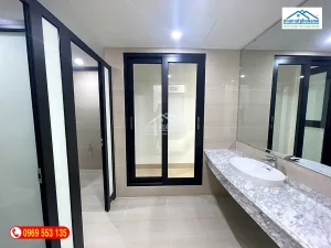 toa-nha-van-phong-90-dich-vong-hau-nhamatphohanoi.com
