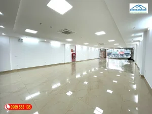 toa-nha-van-phong-475-ngo-gia-tu-nhamatphohanoi