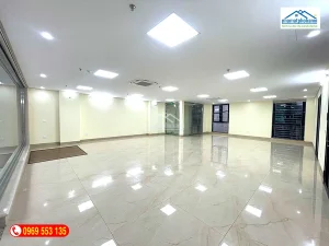 Hình ảnh toà nhà văn phòng 188 Hoàng Ngân, Yên Hoà, Hà Nội - Ảnh nhamatphohanoi.com toa-nha-van-phong-188-hoang-ngan